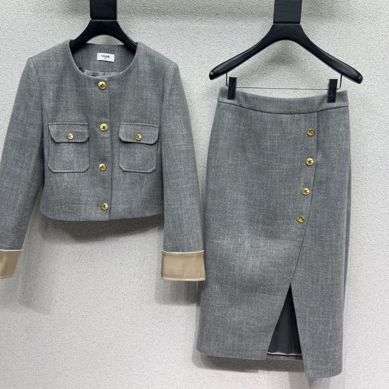 Ce1i*e suits